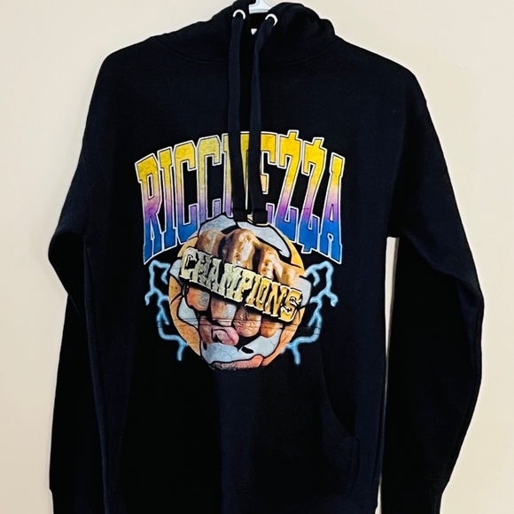 NWOT Ricchezza Chezza World Champs Black Pullover Hoodie Men's Small - Picture 2 of 8